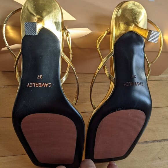 NWT Caverley | Kada sling-back heel in Metallic Gold - Picture 5 of 8